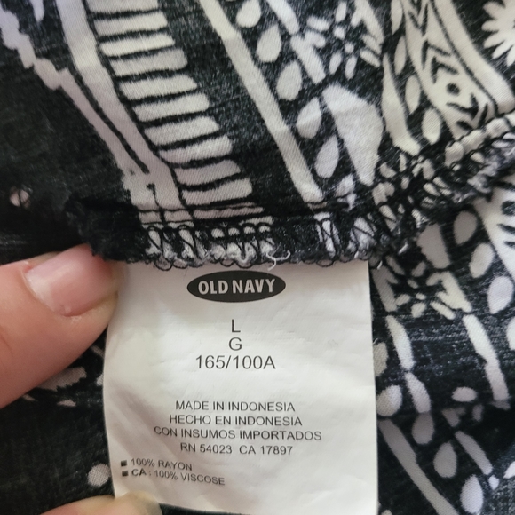 Old Navy Large Halter Top - Picture 5 of 5